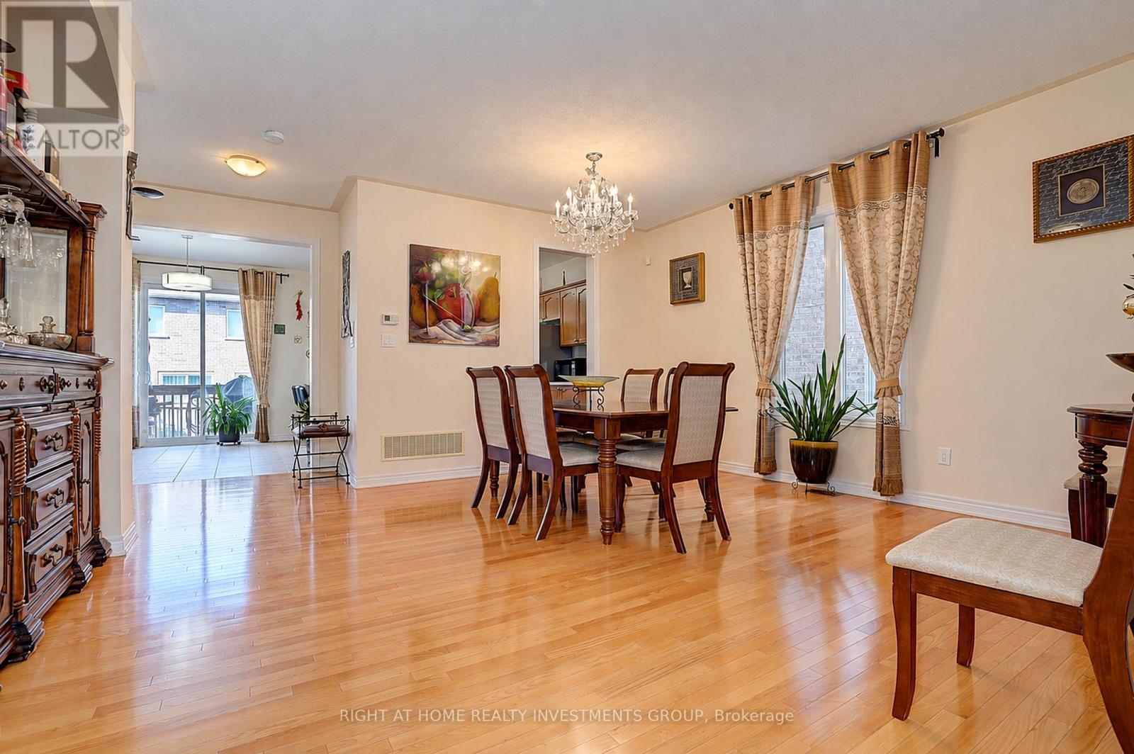 14 Shiner Drive, Richmond Hill, ON