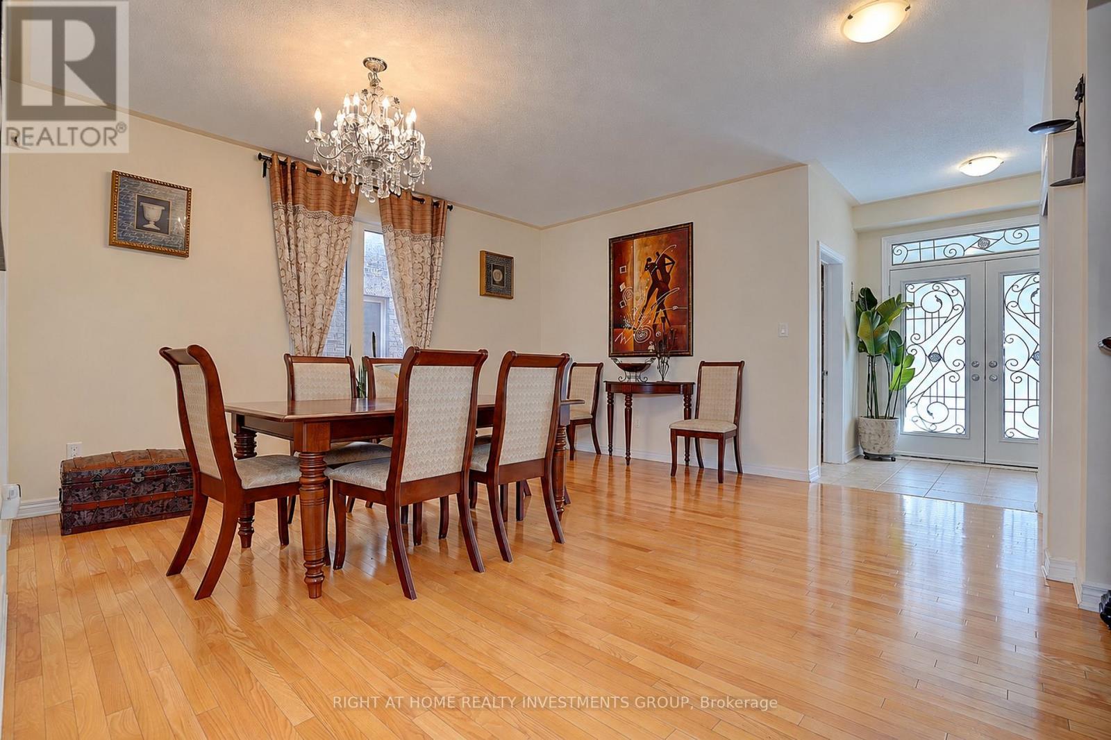 14 Shiner Drive, Richmond Hill, ON