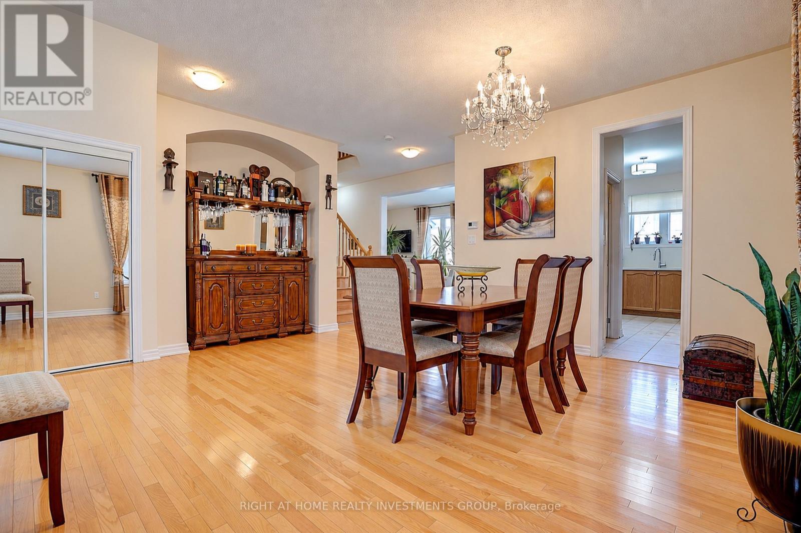 14 Shiner Drive, Richmond Hill, ON
