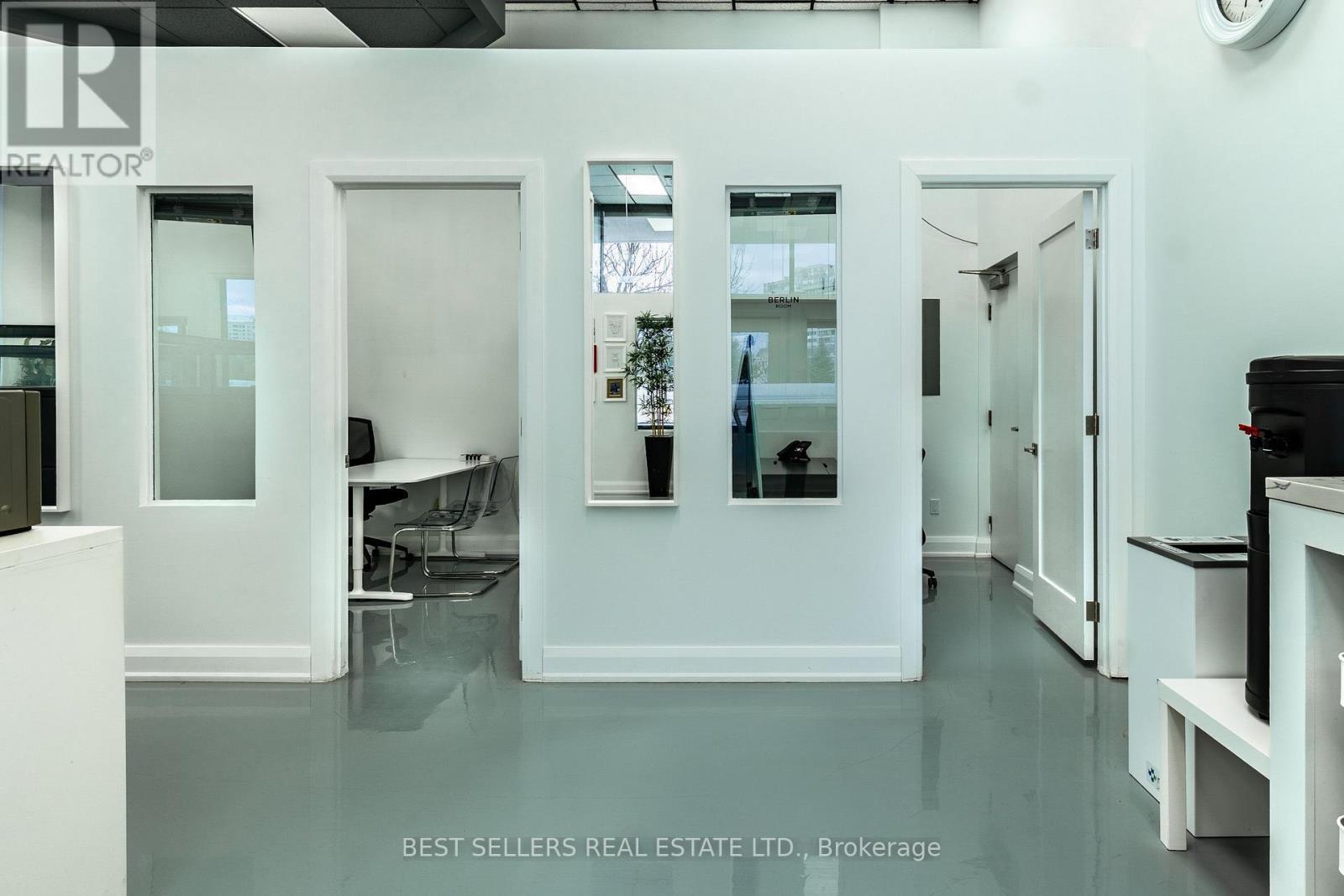 150 - 4 Robert Speck Parkway, Mississauga, ON
