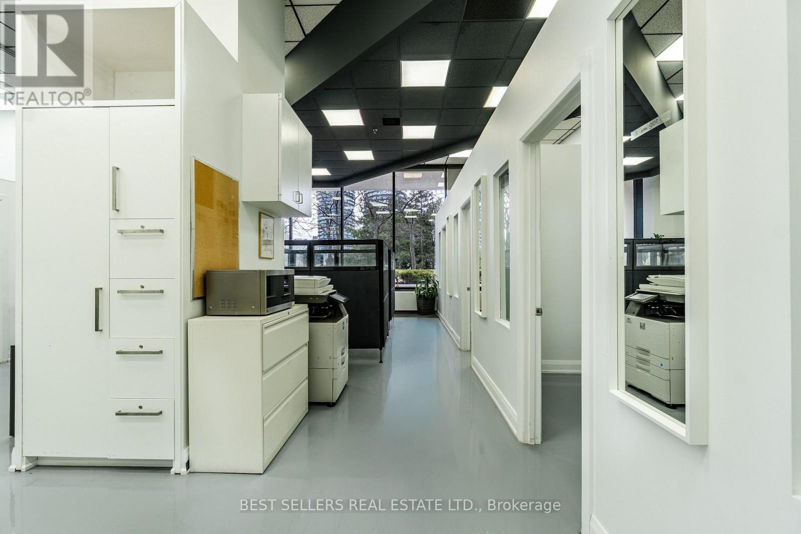 150 - 4 Robert Speck Parkway, Mississauga, ON
