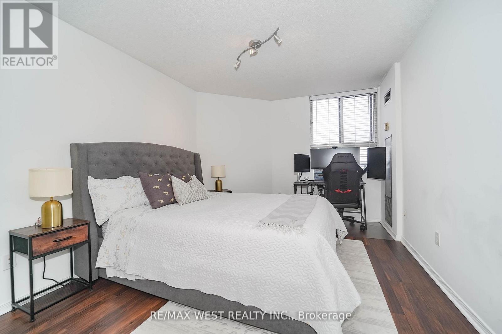 Ph10 - 234 Albion Road, Toronto, ON