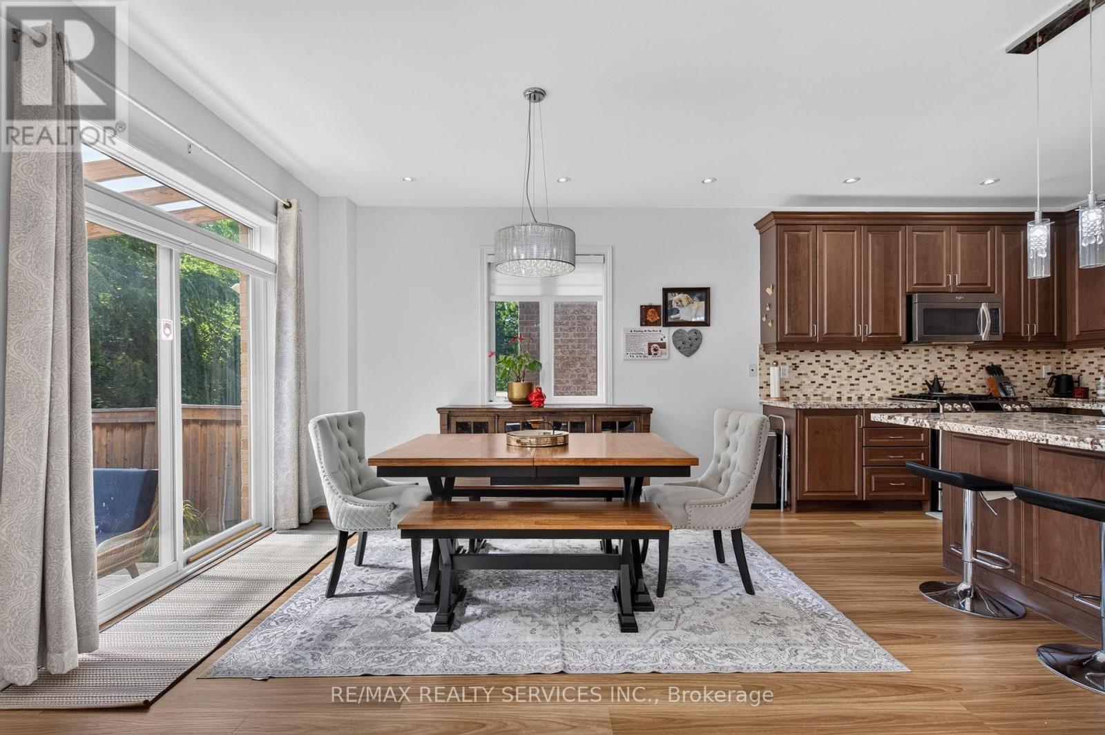 15 Bonnie Braes Drive, Brampton, ON