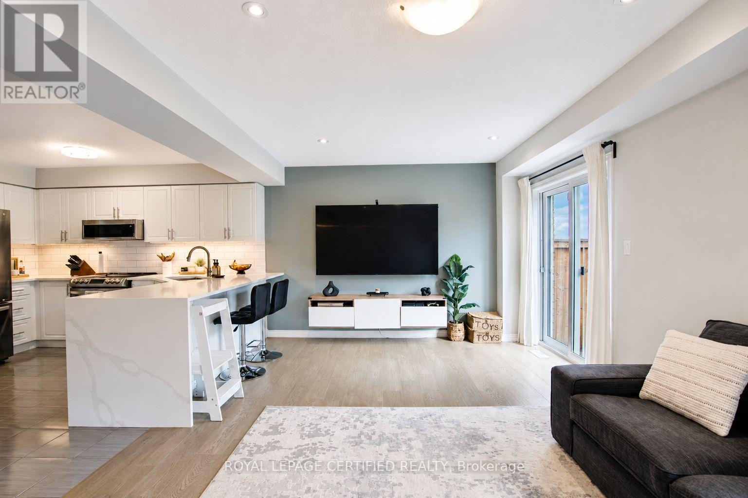 5 Bethune Avenue, Hamilton, ON