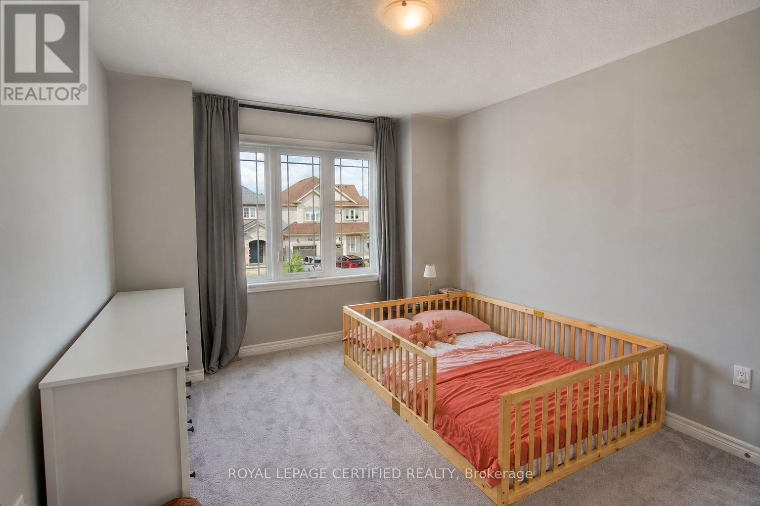 5 Bethune Avenue, Hamilton, ON