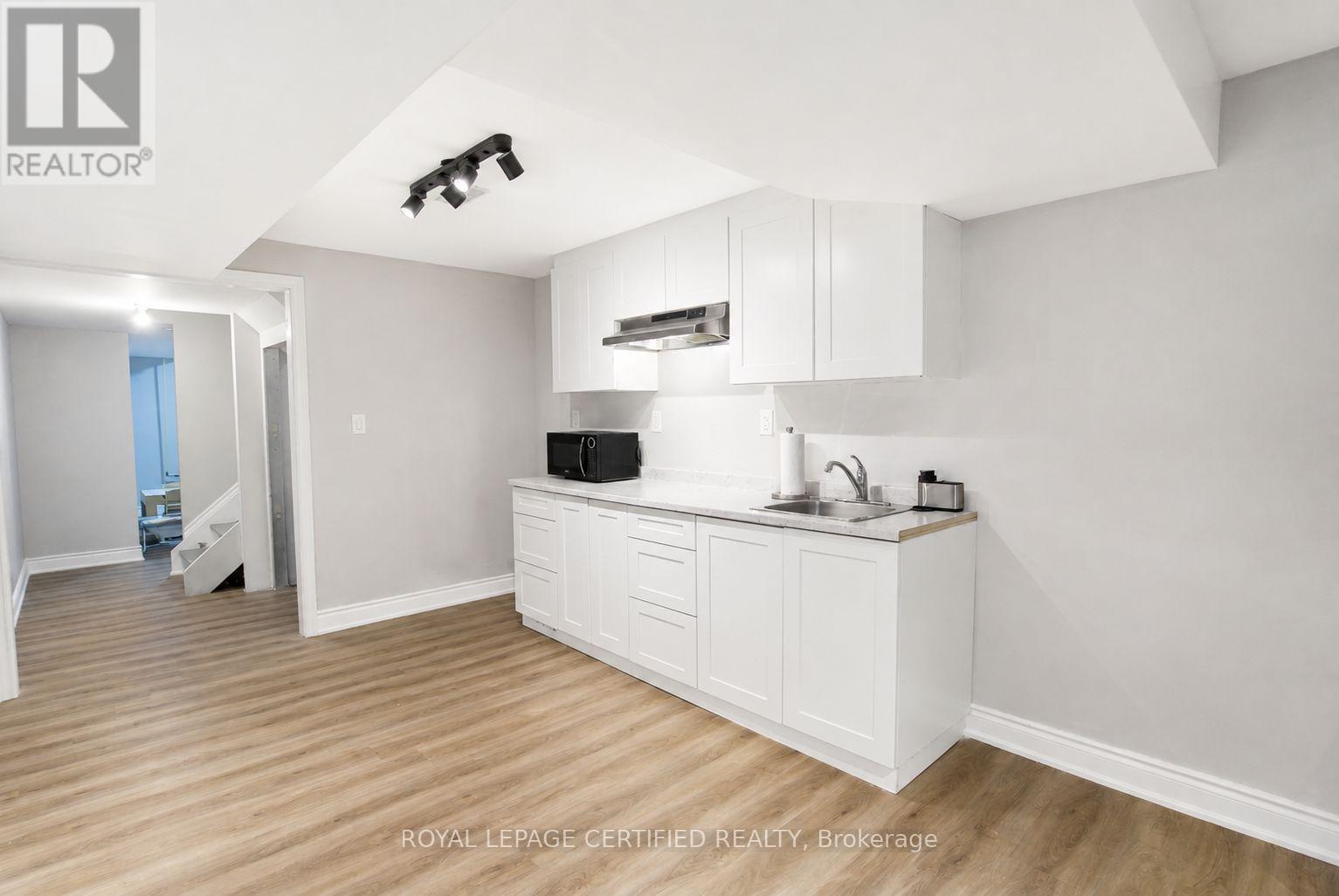 5 Bethune Avenue, Hamilton, ON