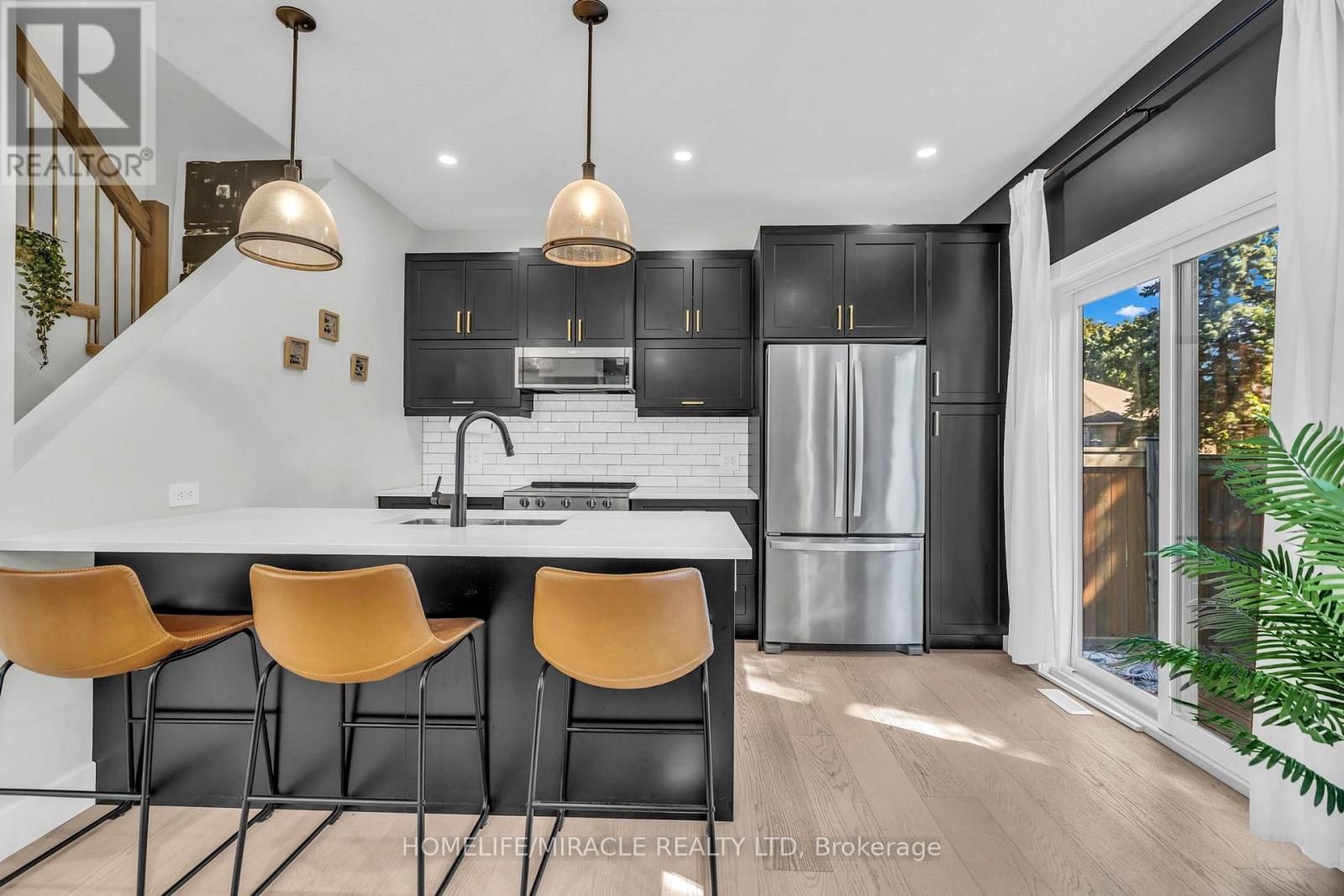 2 - 1195 Riverside Drive, London North, ON
