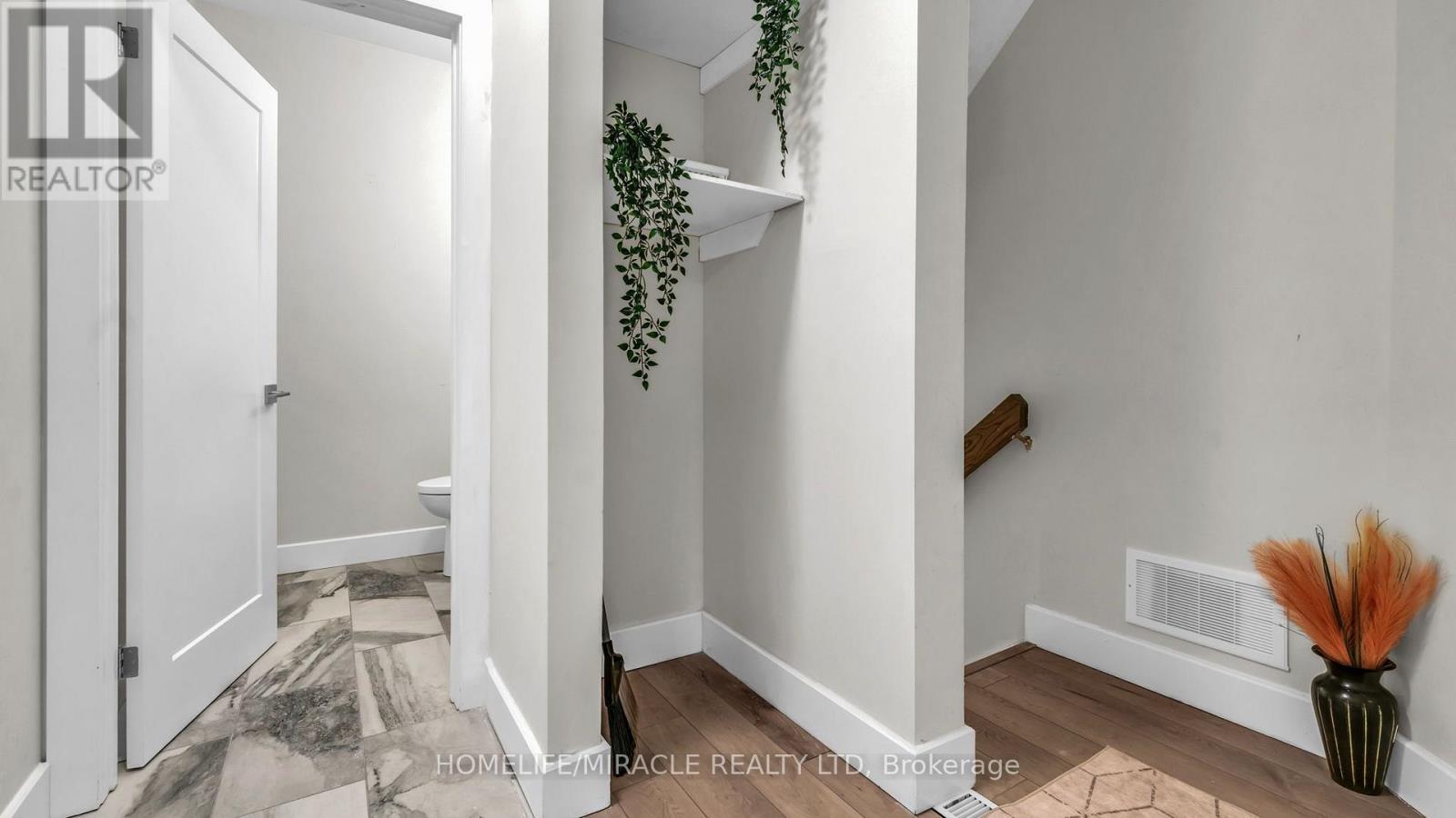 2 - 1195 Riverside Drive, London North, ON