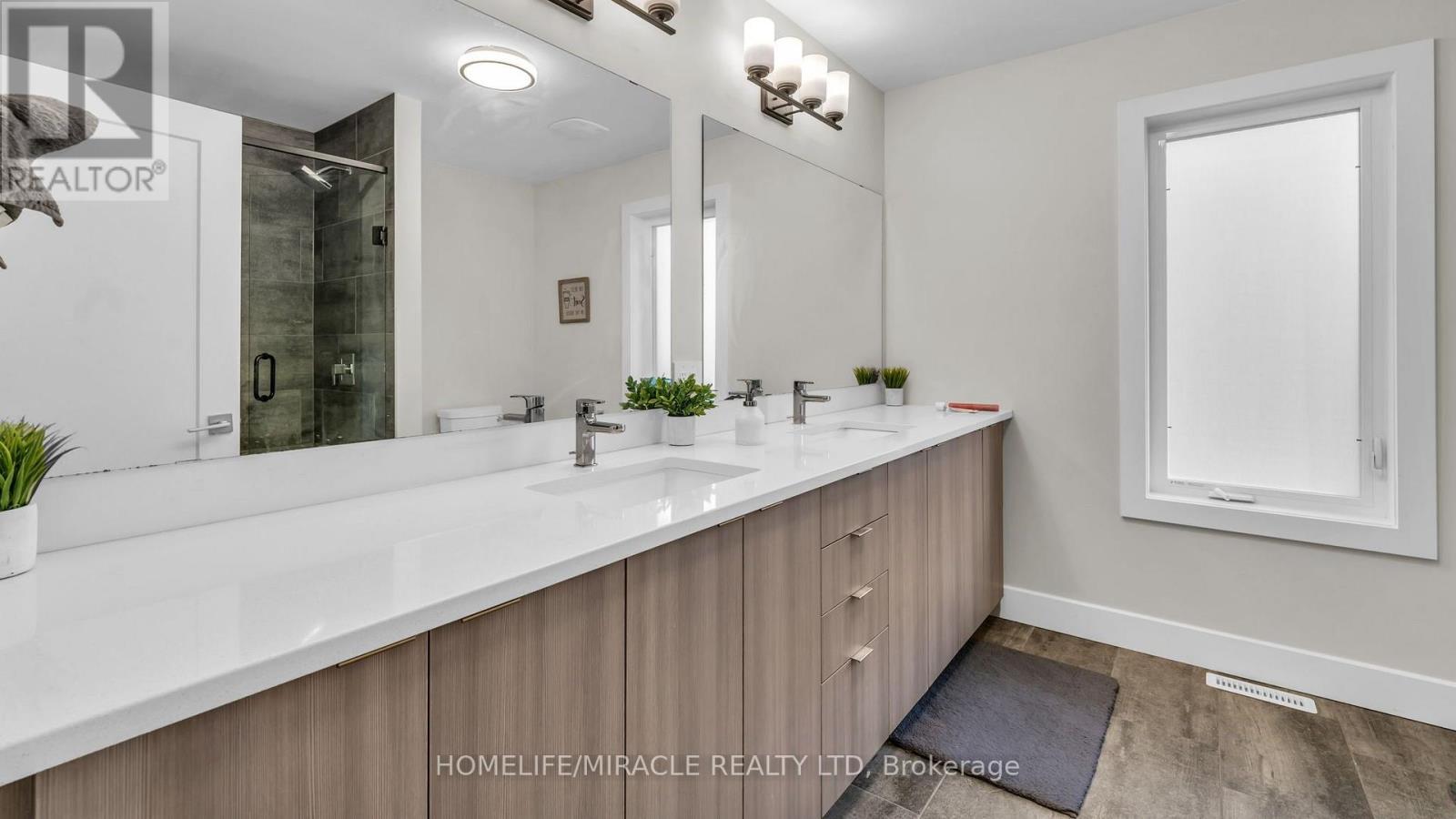 2 - 1195 Riverside Drive, London North, ON