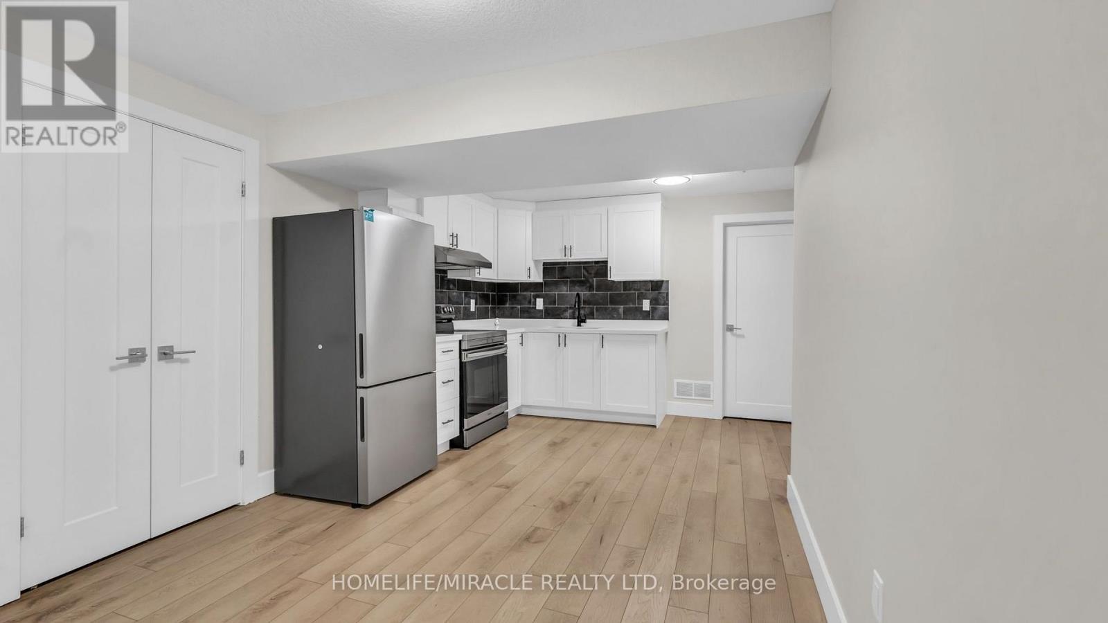 2 - 1195 Riverside Drive, London North, ON
