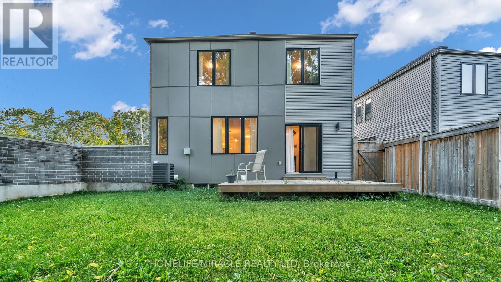 2 - 1195 Riverside Drive, London North, ON