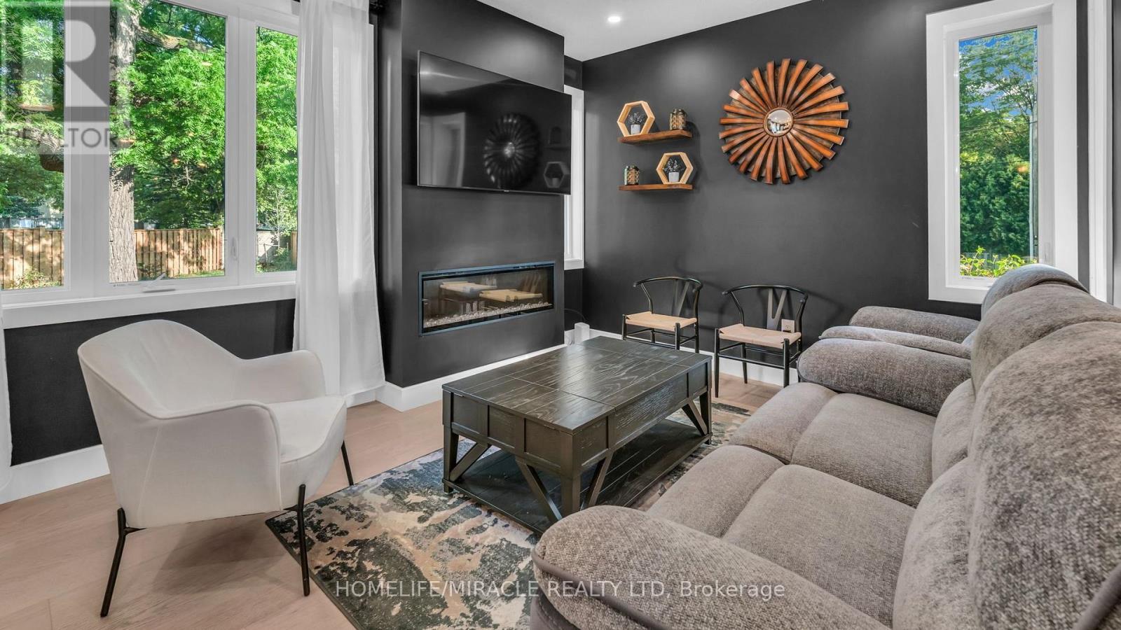 2 - 1195 Riverside Drive, London North, ON