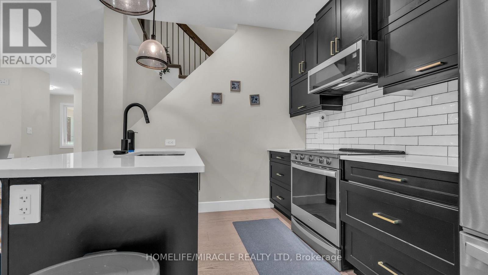 2 - 1195 Riverside Drive, London North, ON