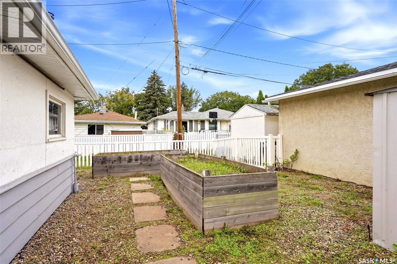 2 Sampson Place, Regina, SK
