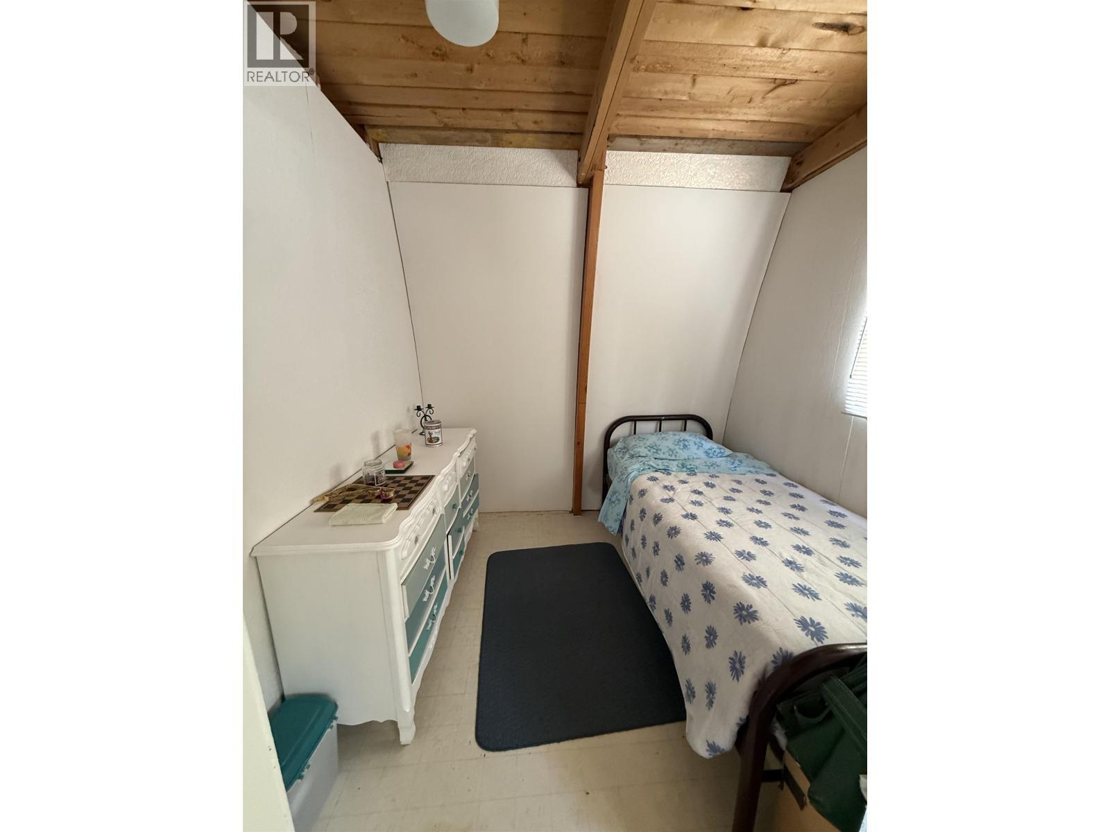 52260 Lloyd Drive, Cluculz Lake, BC