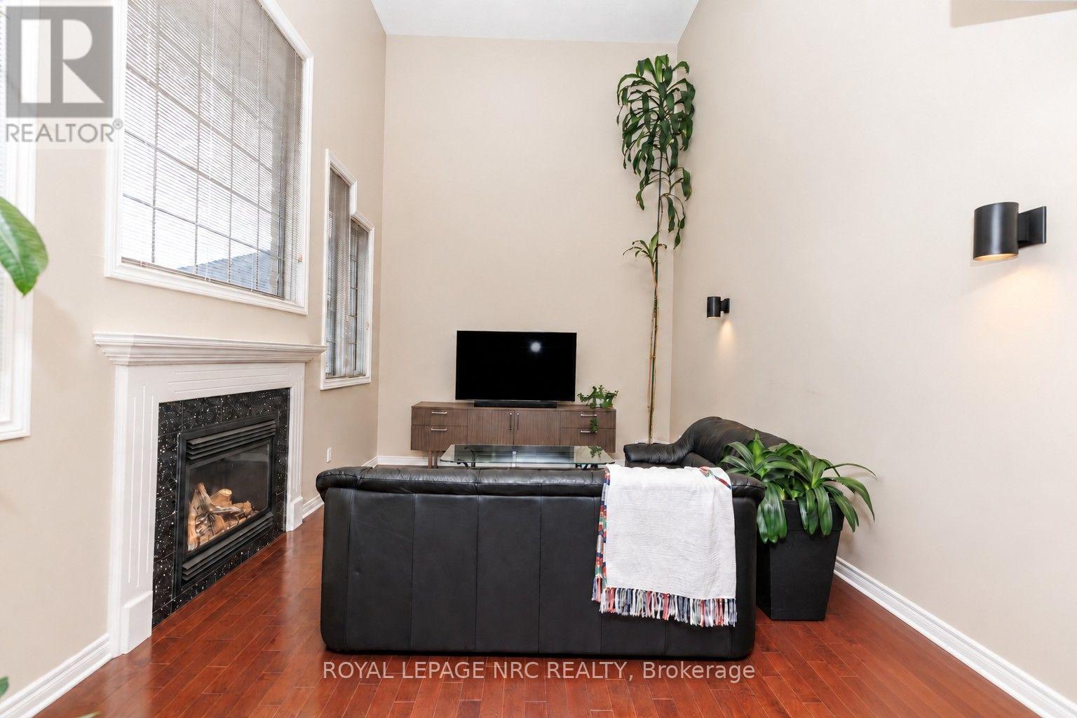 8394 Greenfield Crescent, Niagara Falls (Forestview), ON