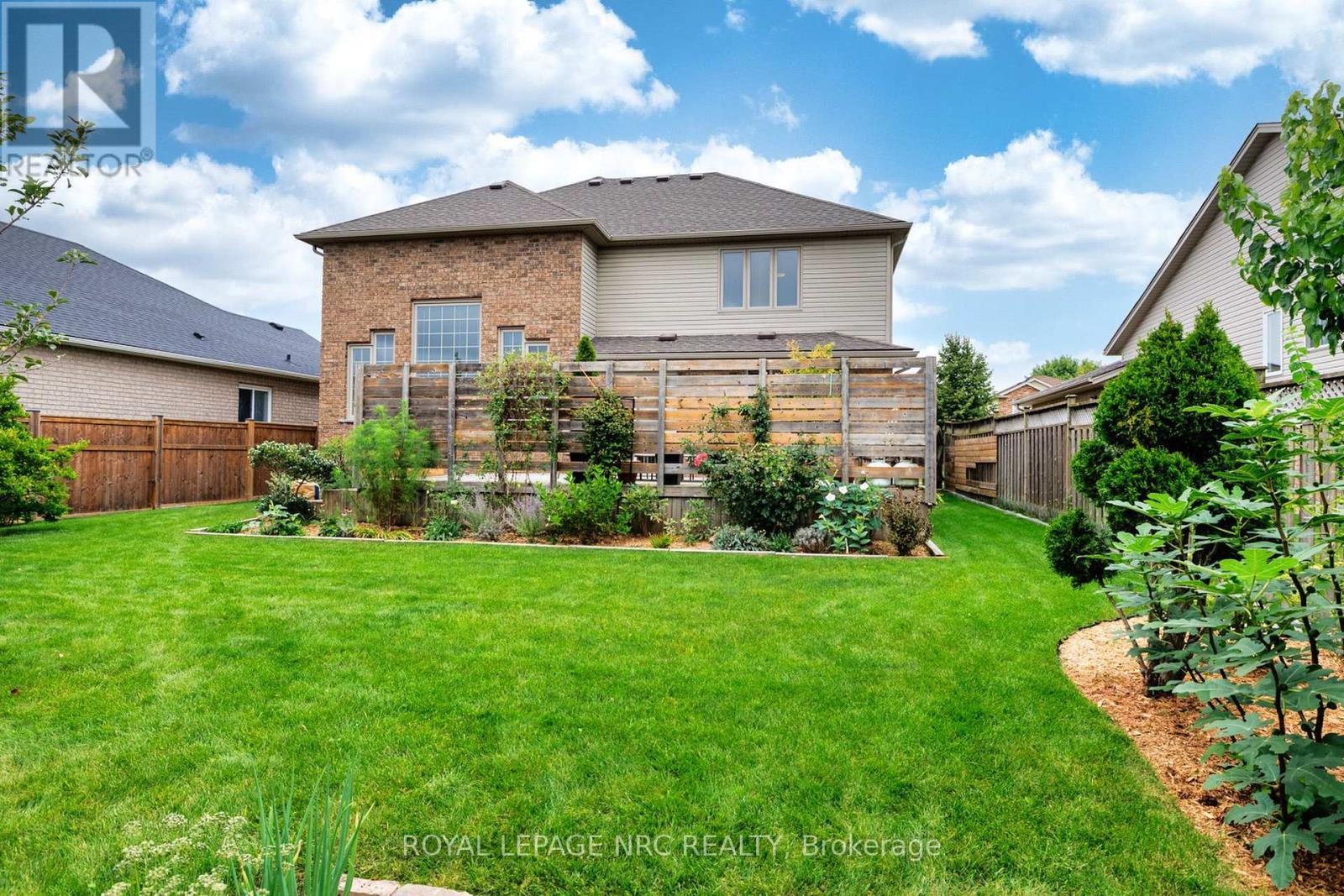 8394 Greenfield Crescent, Niagara Falls (Forestview), ON