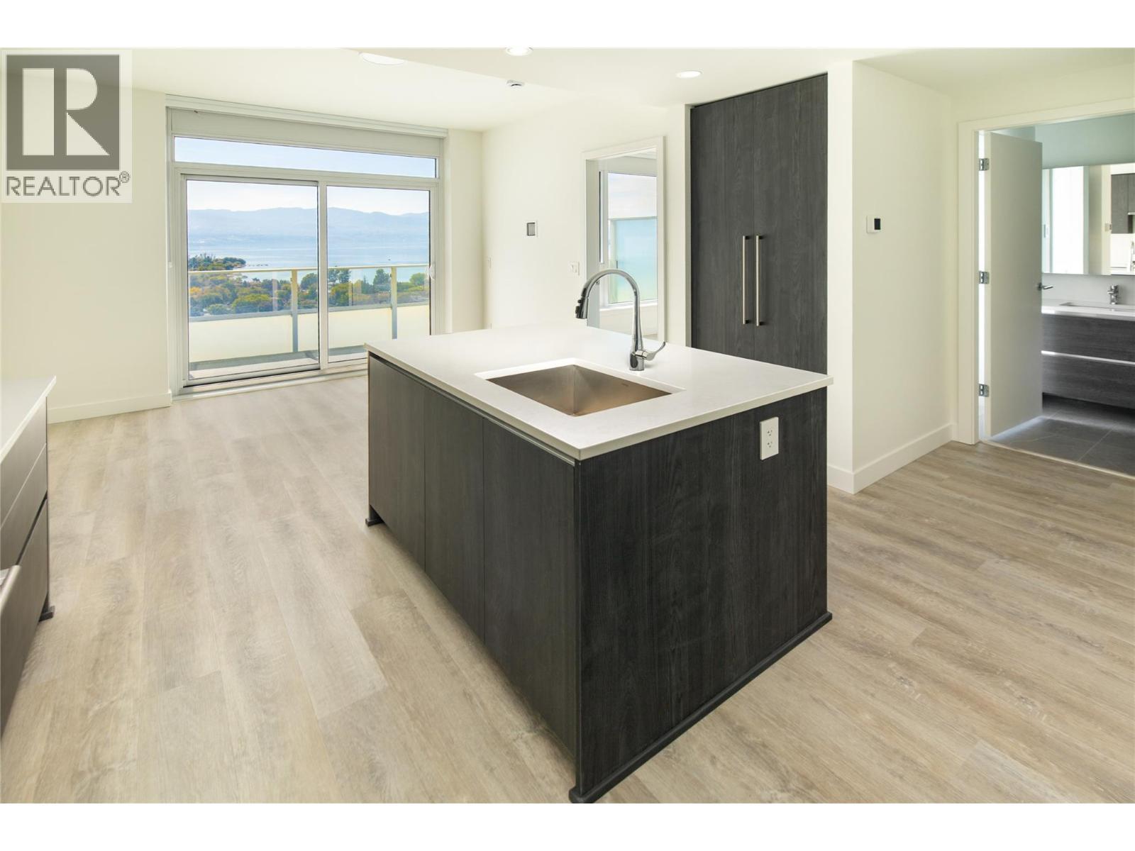 1626 Water Street Unit# 2105, Kelowna, BC