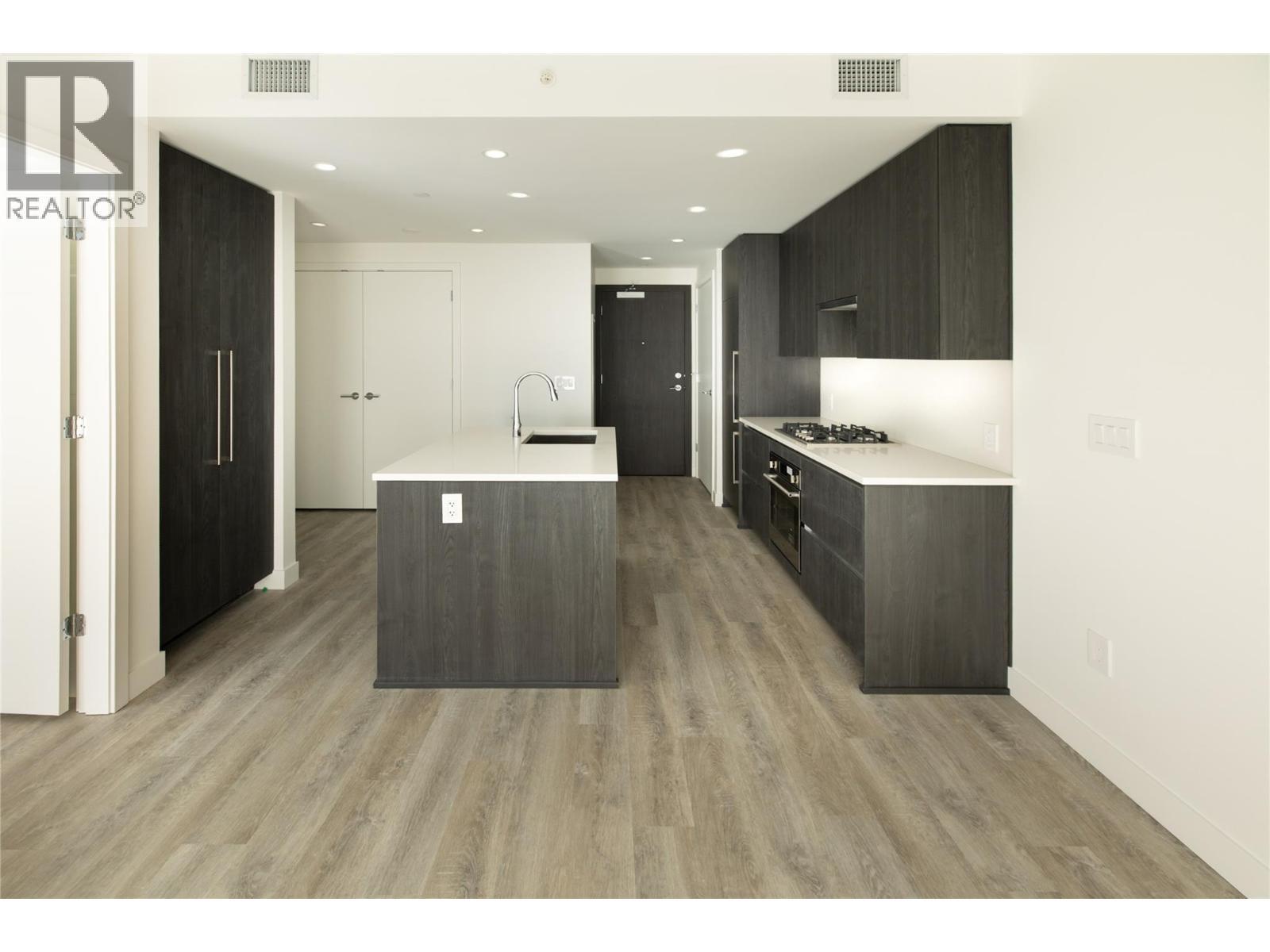 1626 Water Street Unit# 2105, Kelowna, BC