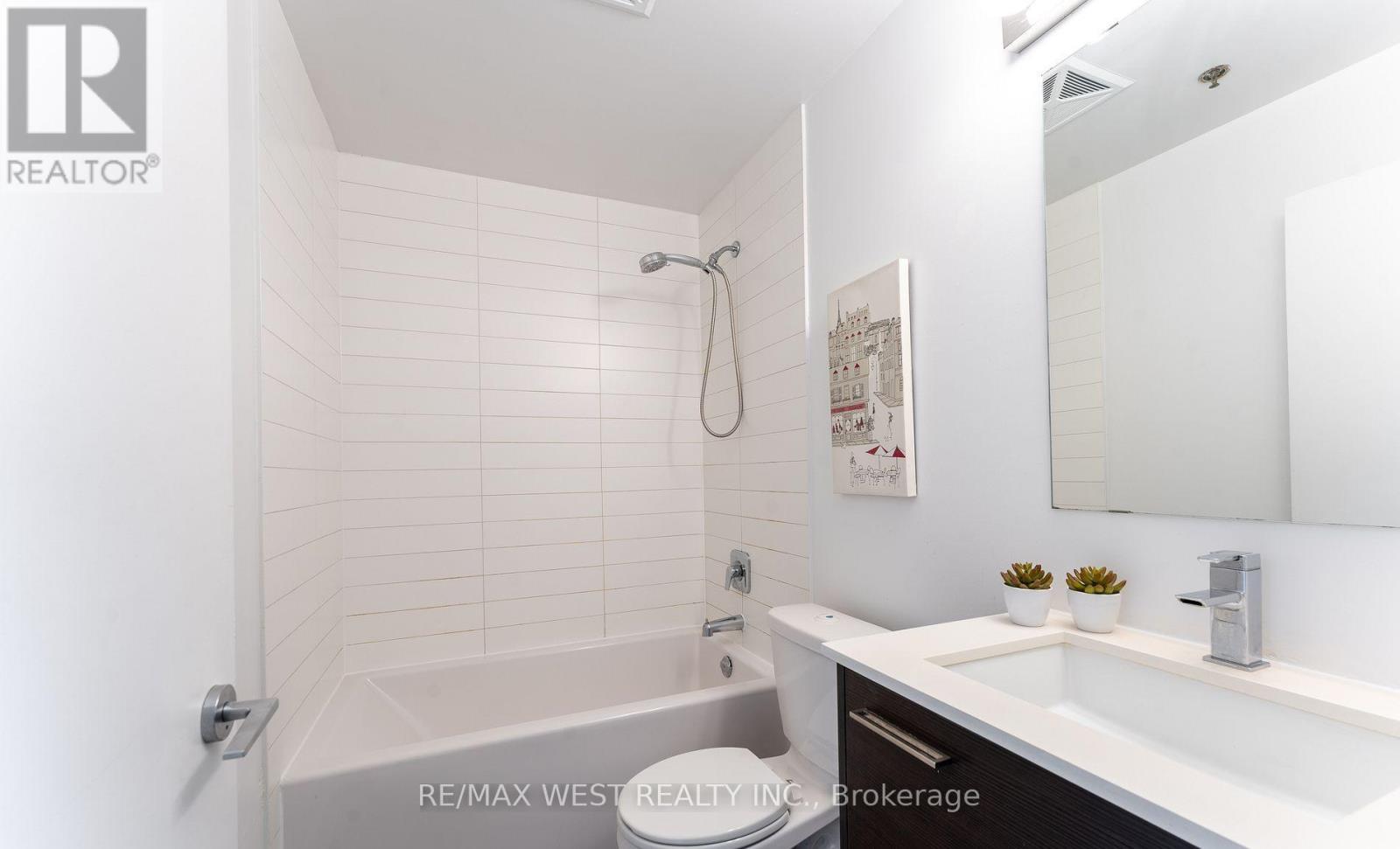 303 - 90 Trinity Street, Toronto, ON