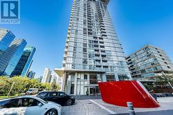 541 - 15 ICEBOAT TERRACE Toronto, ON M5V 4A5
