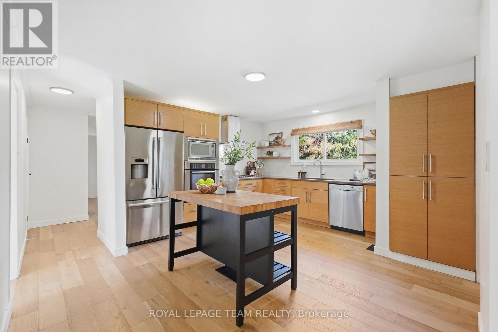 1819 Rideau Road, Ottawa, ON