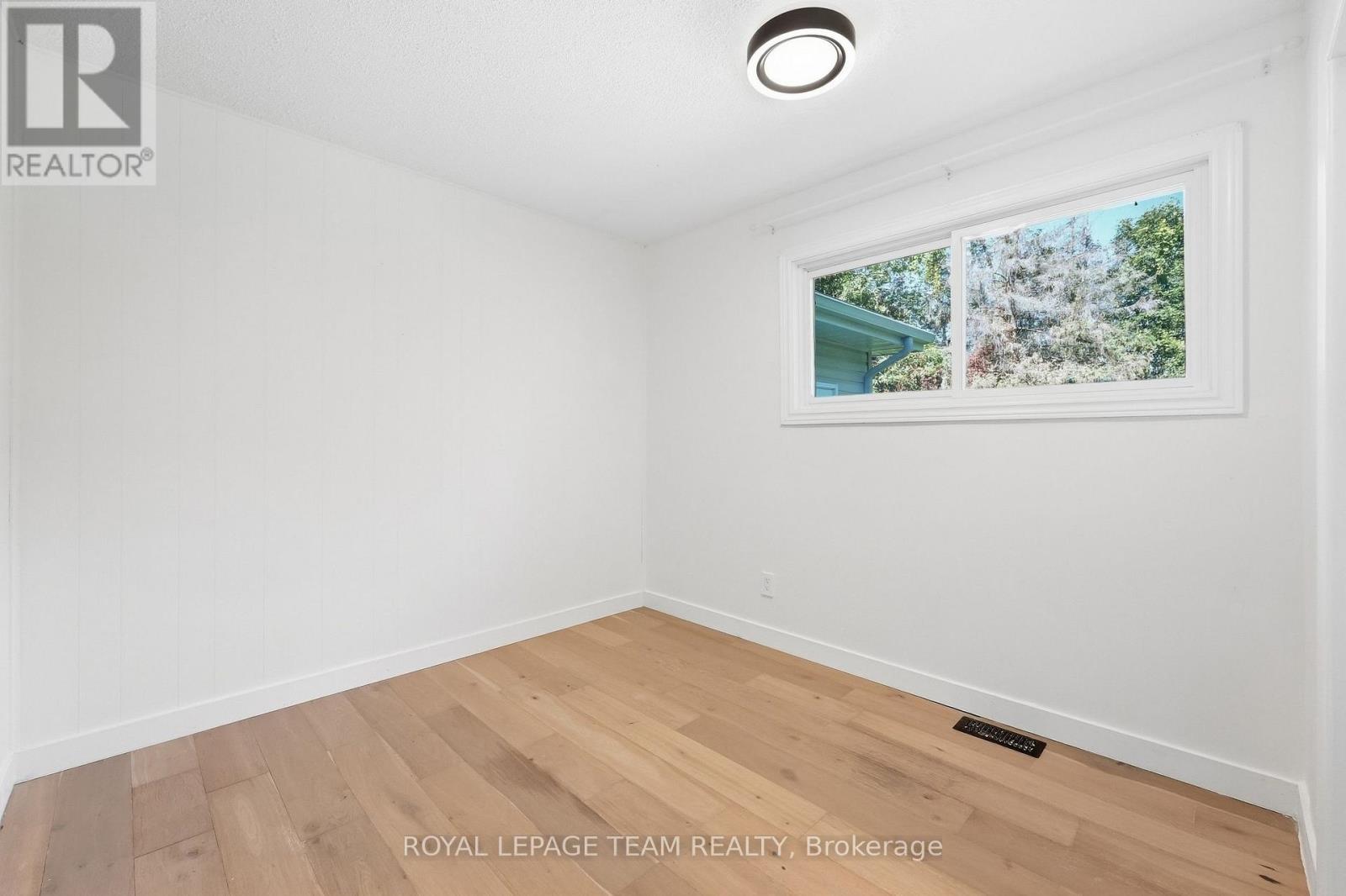 1819 Rideau Road, Ottawa, ON