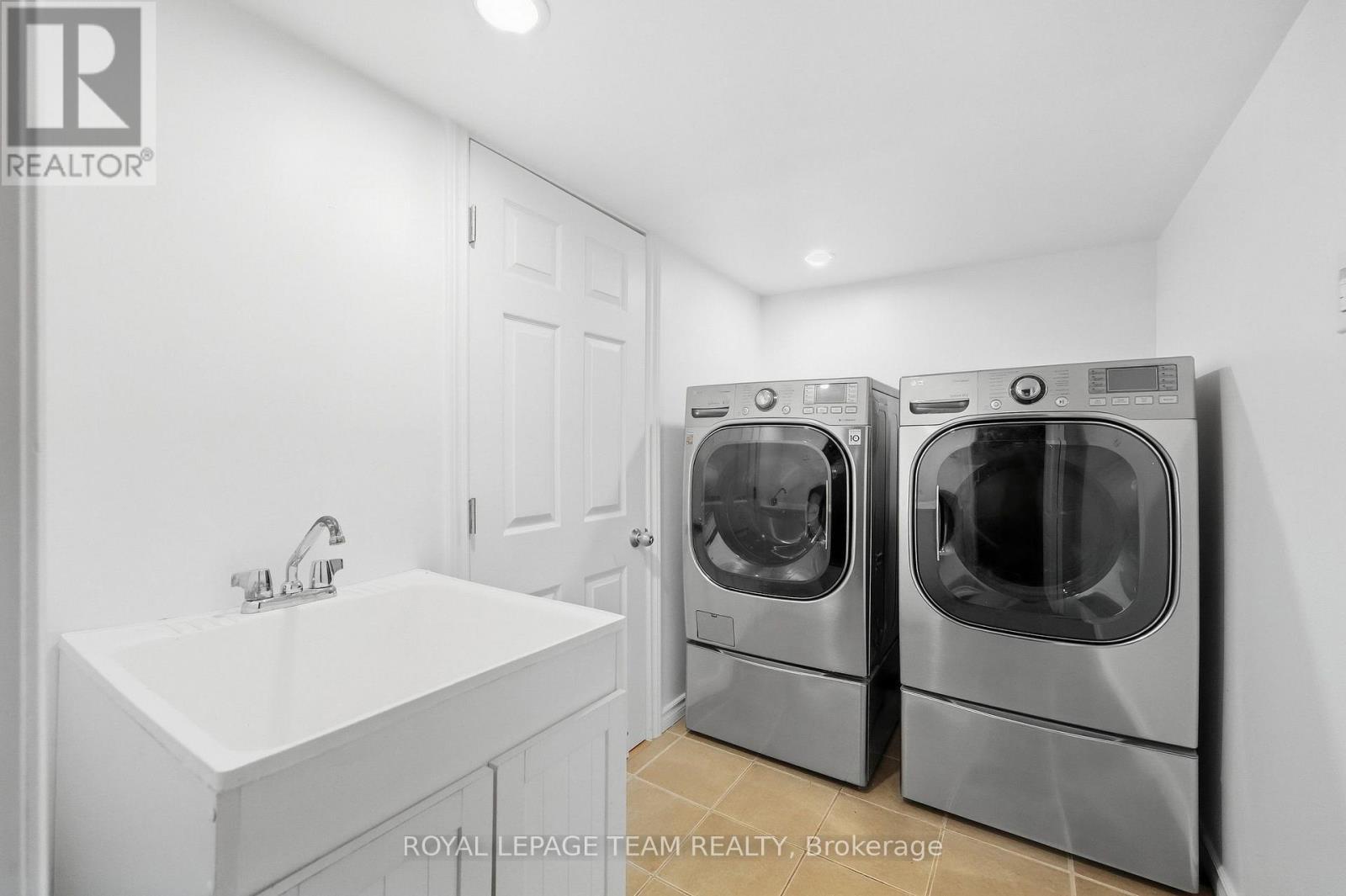1819 Rideau Road, Ottawa, ON