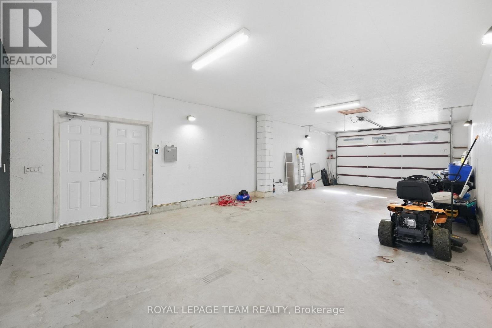 1819 Rideau Road, Ottawa, ON