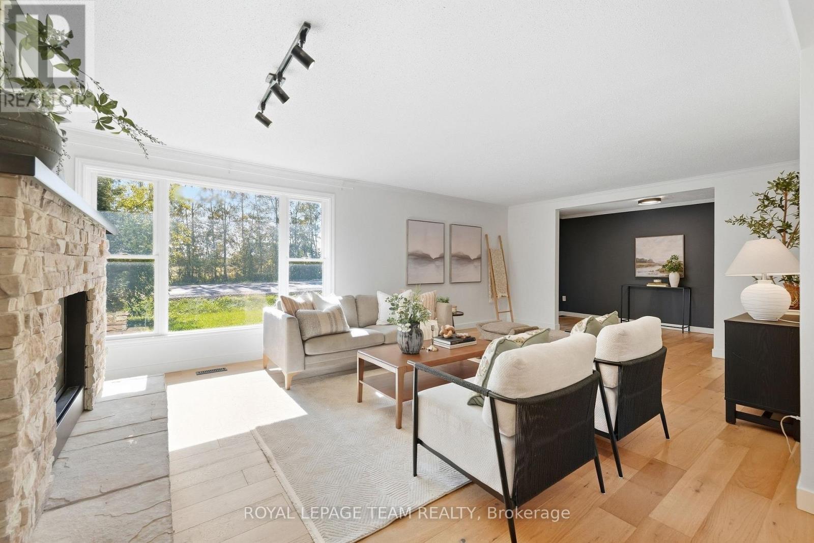 1819 Rideau Road, Ottawa, ON