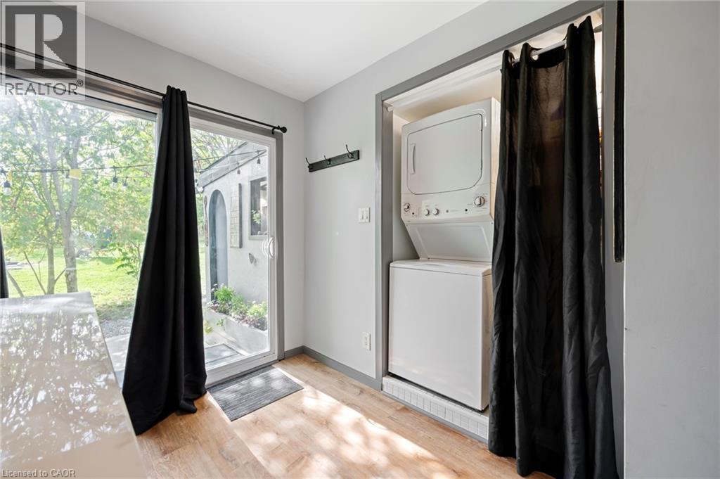 Main-floor laundry - 139 Town Line, Orangeville, ON