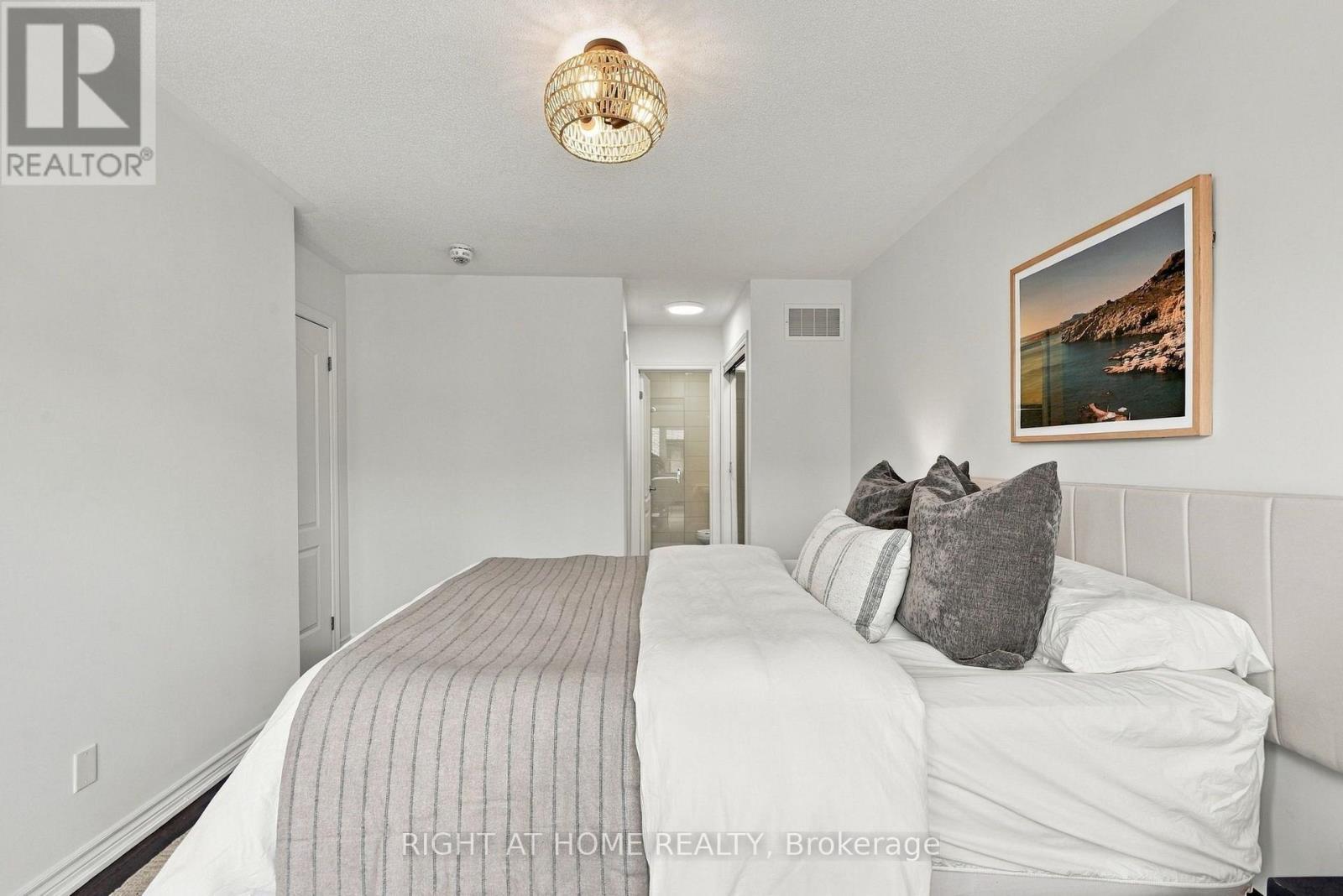 3048 Blacktusk Common, Oakville, ON