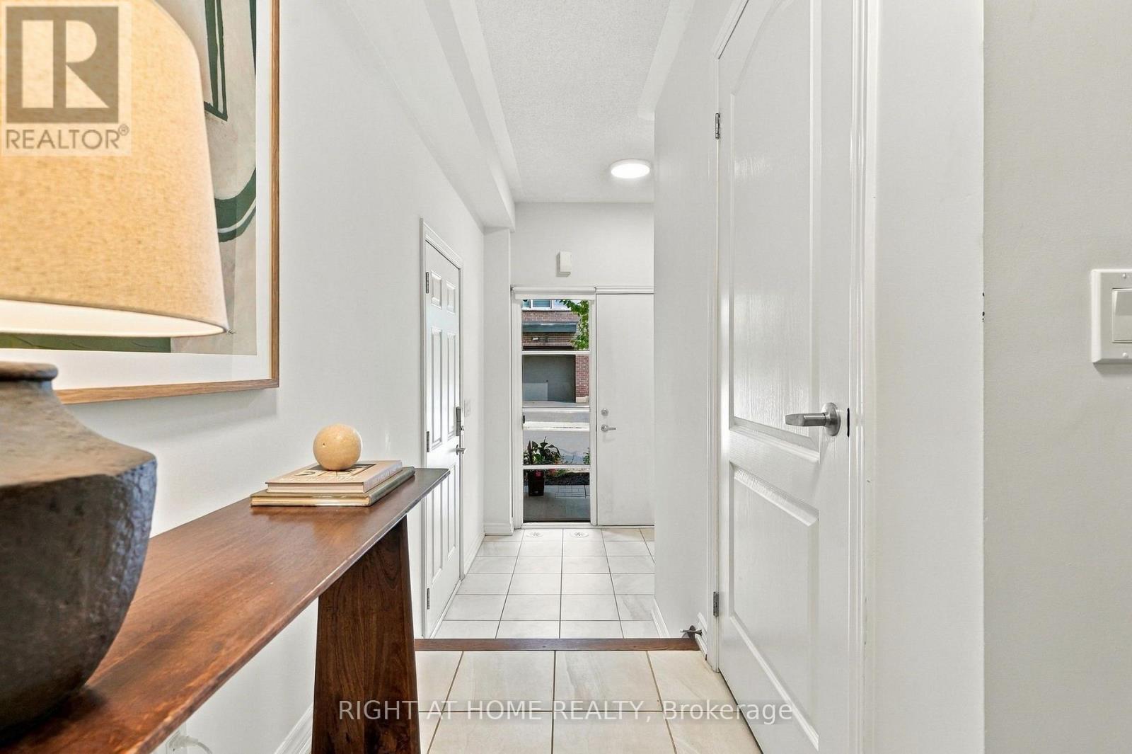 3048 Blacktusk Common, Oakville, ON