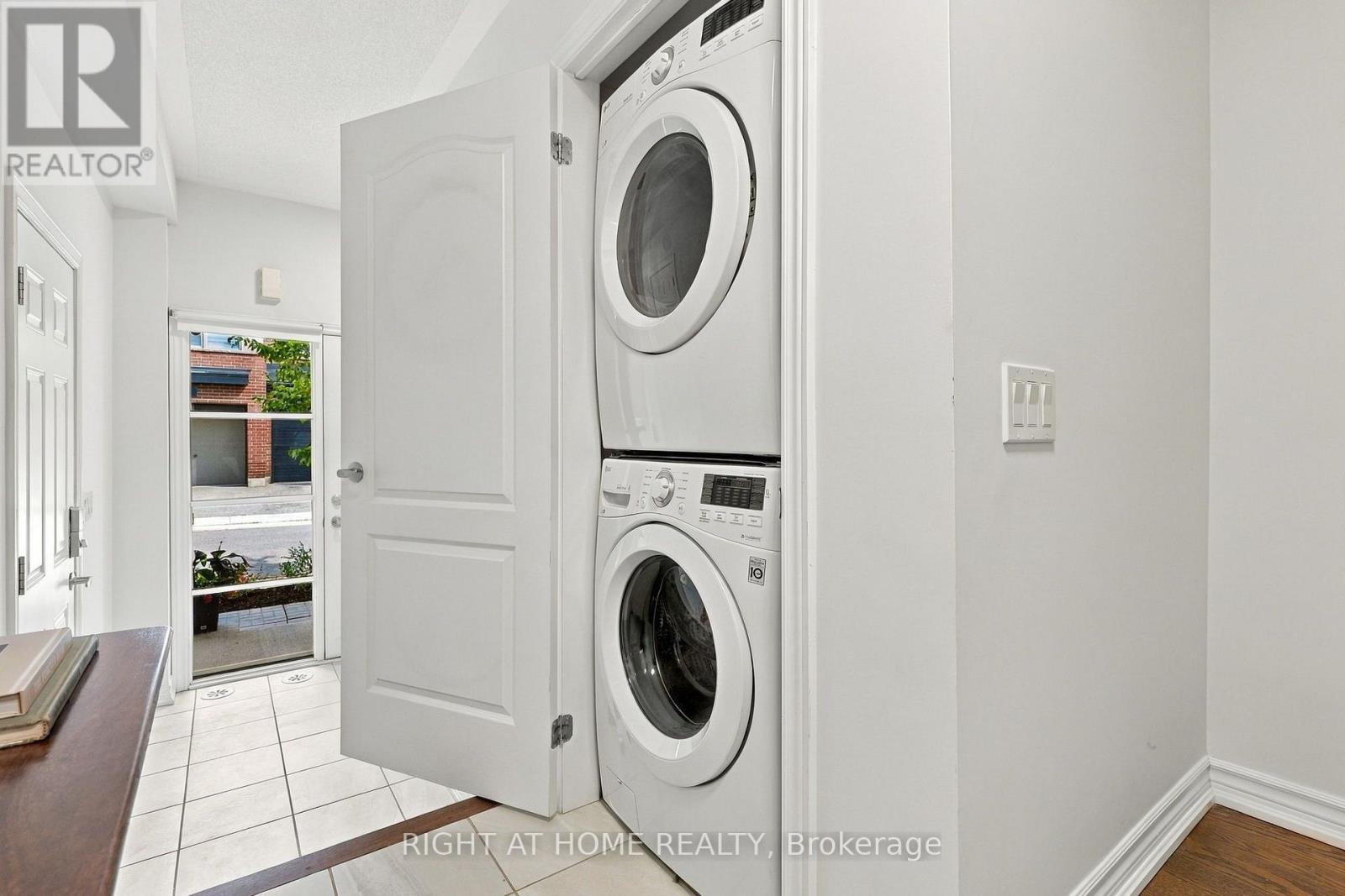 3048 Blacktusk Common, Oakville, ON
