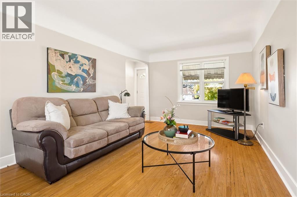 490 East Avenue, Kitchener, ON