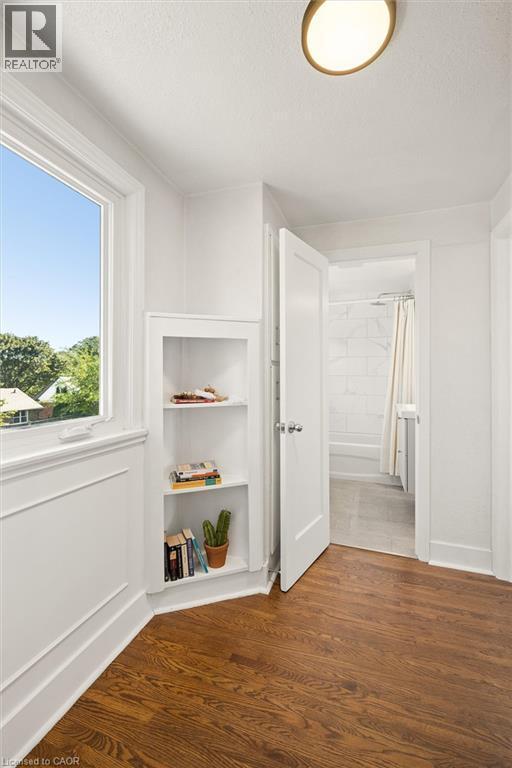 490 East Avenue, Kitchener, ON