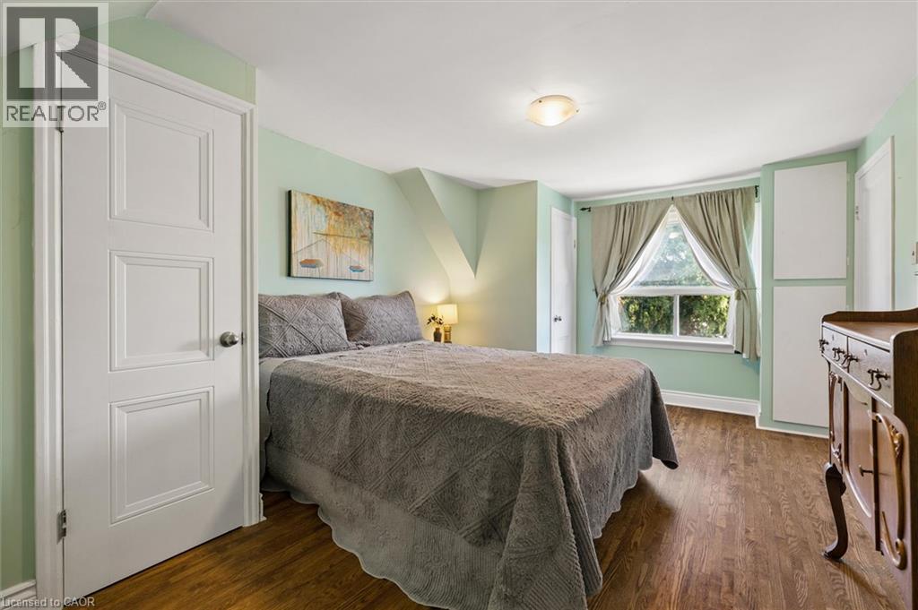 490 East Avenue, Kitchener, ON