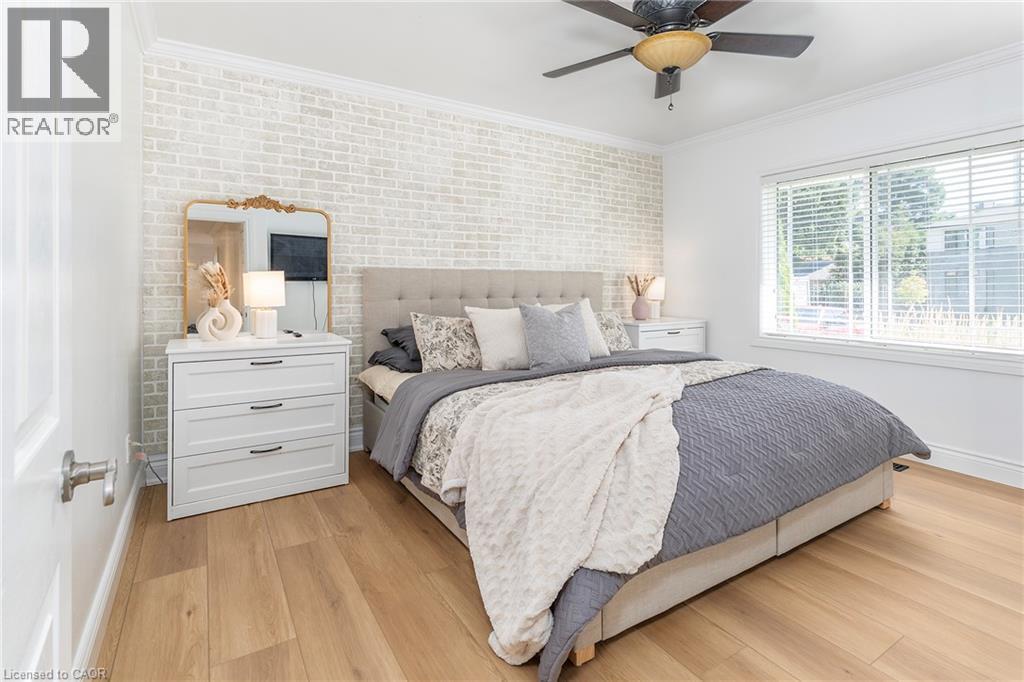 43 Miller Drive, Ancaster, ON