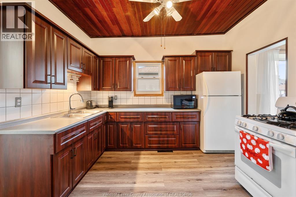 9510 Walker Road, Mcgregor, ON