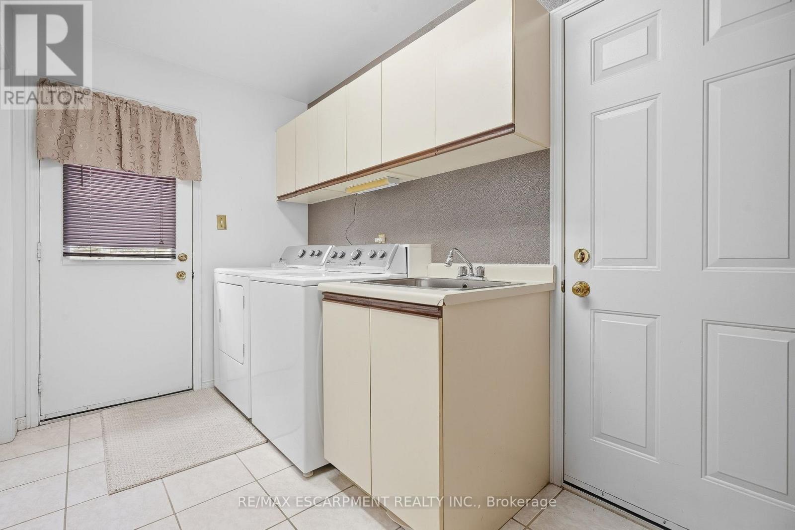 5 Michelle Drive, St. Catharines, ON