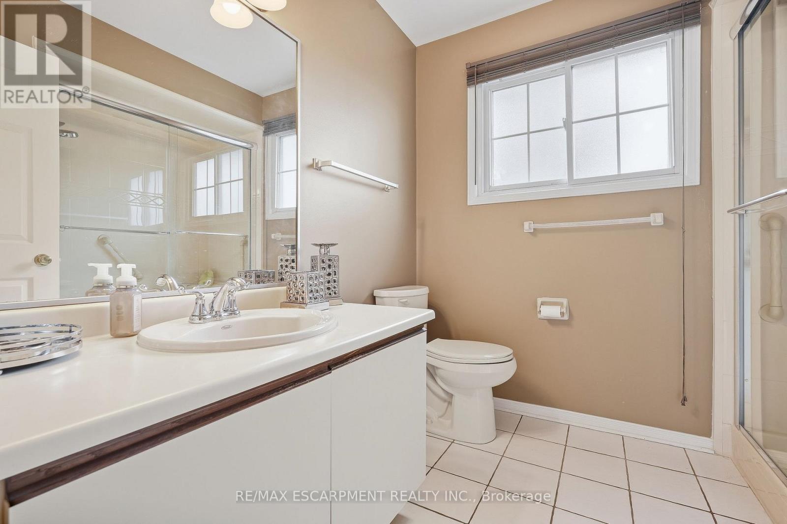 5 Michelle Drive, St. Catharines, ON