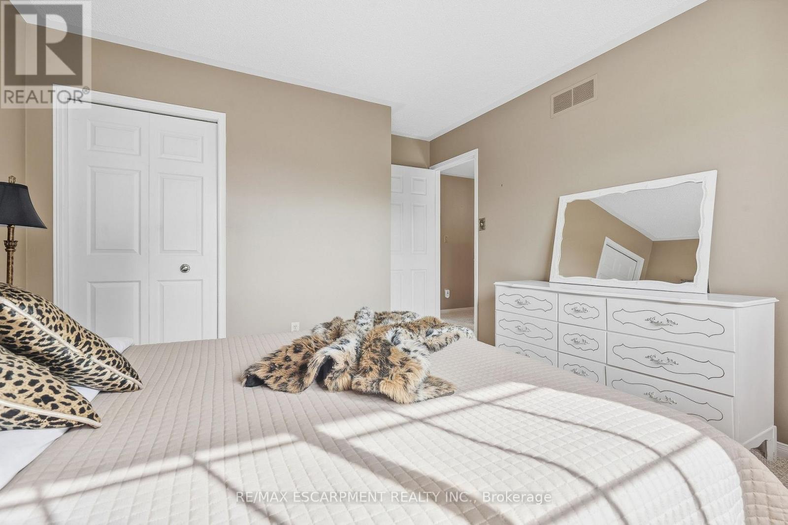 5 Michelle Drive, St. Catharines, ON