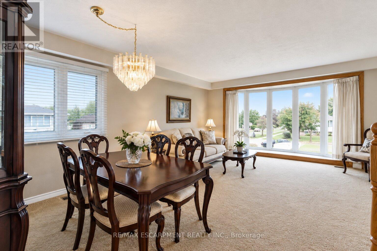 12 Brae Crest Drive, Hamilton, ON