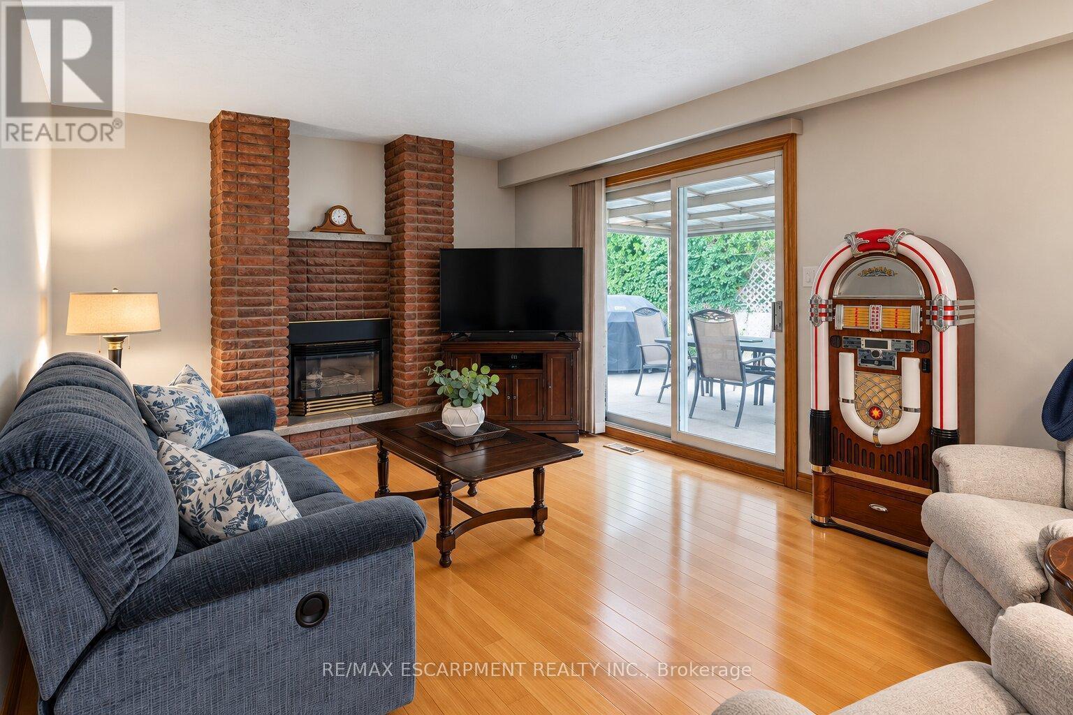 12 Brae Crest Drive, Hamilton, ON