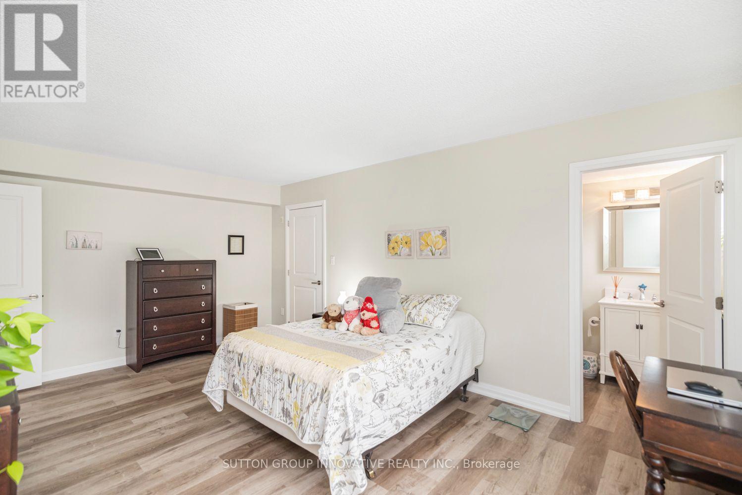303 - 908 Mohawk Road E, Hamilton, ON