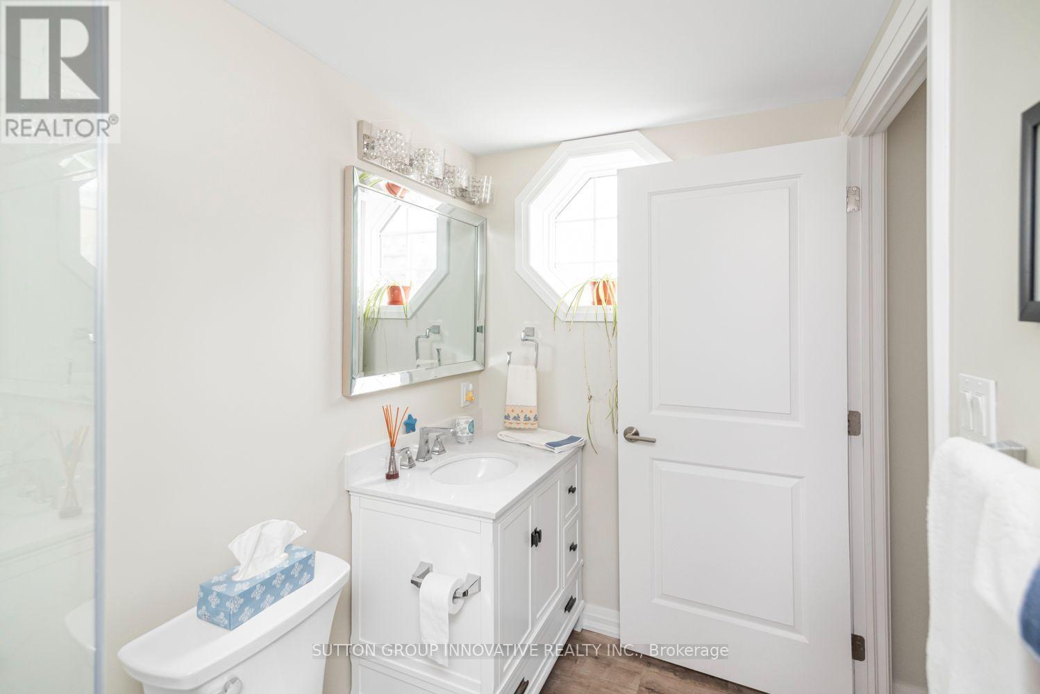 303 - 908 Mohawk Road E, Hamilton, ON