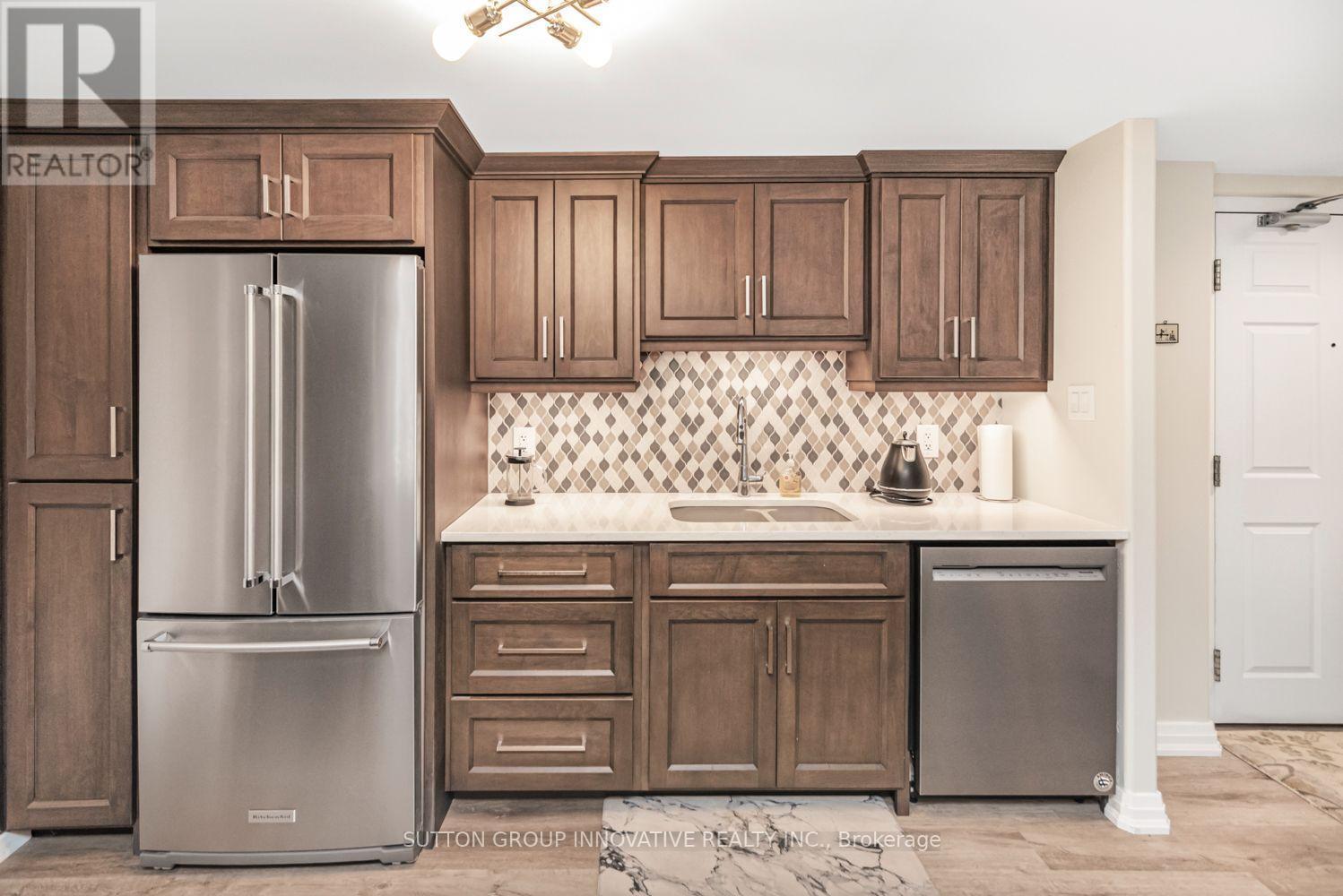 303 - 908 Mohawk Road E, Hamilton, ON