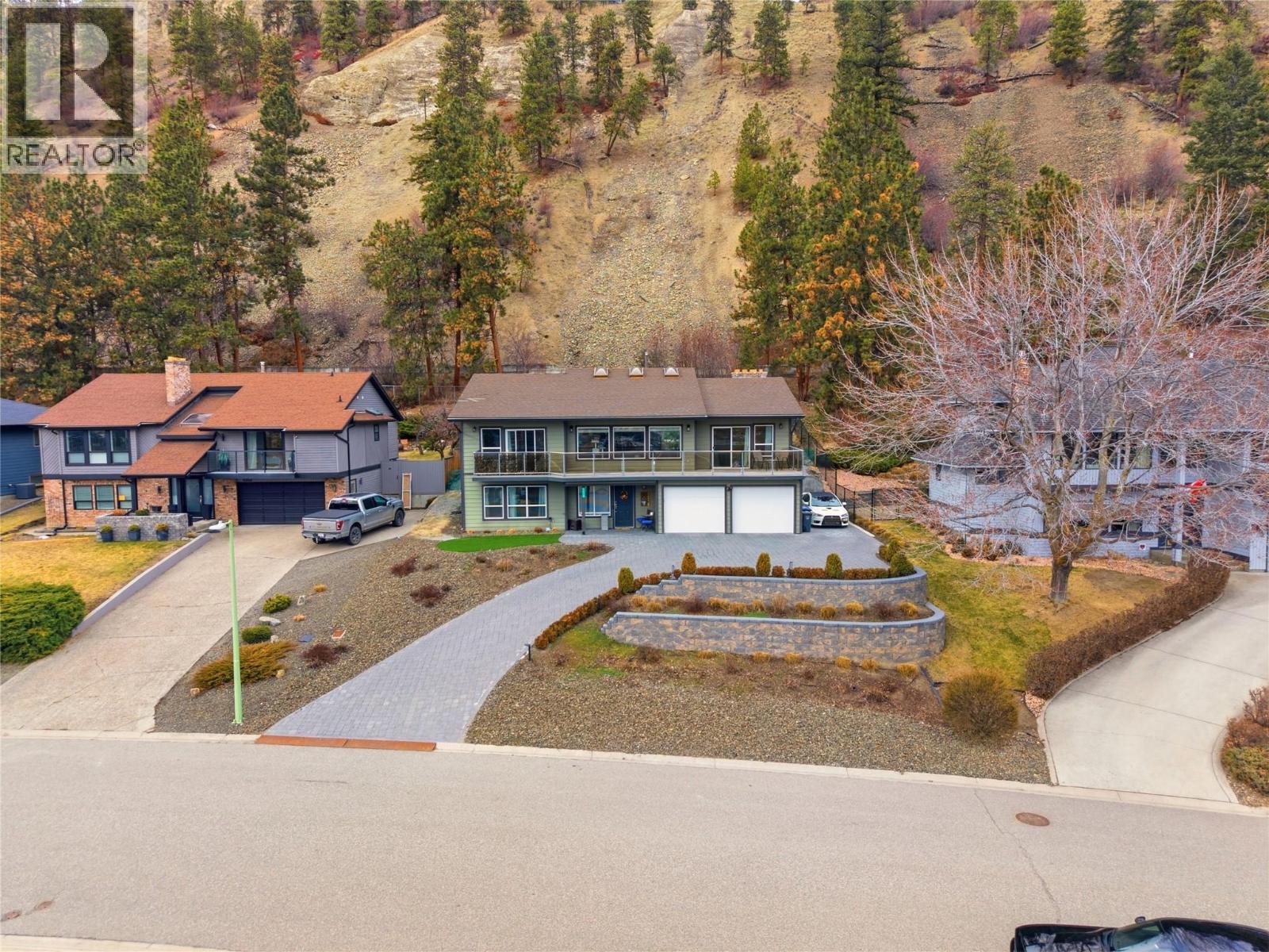 2218 Omineca Place, Kelowna, BC