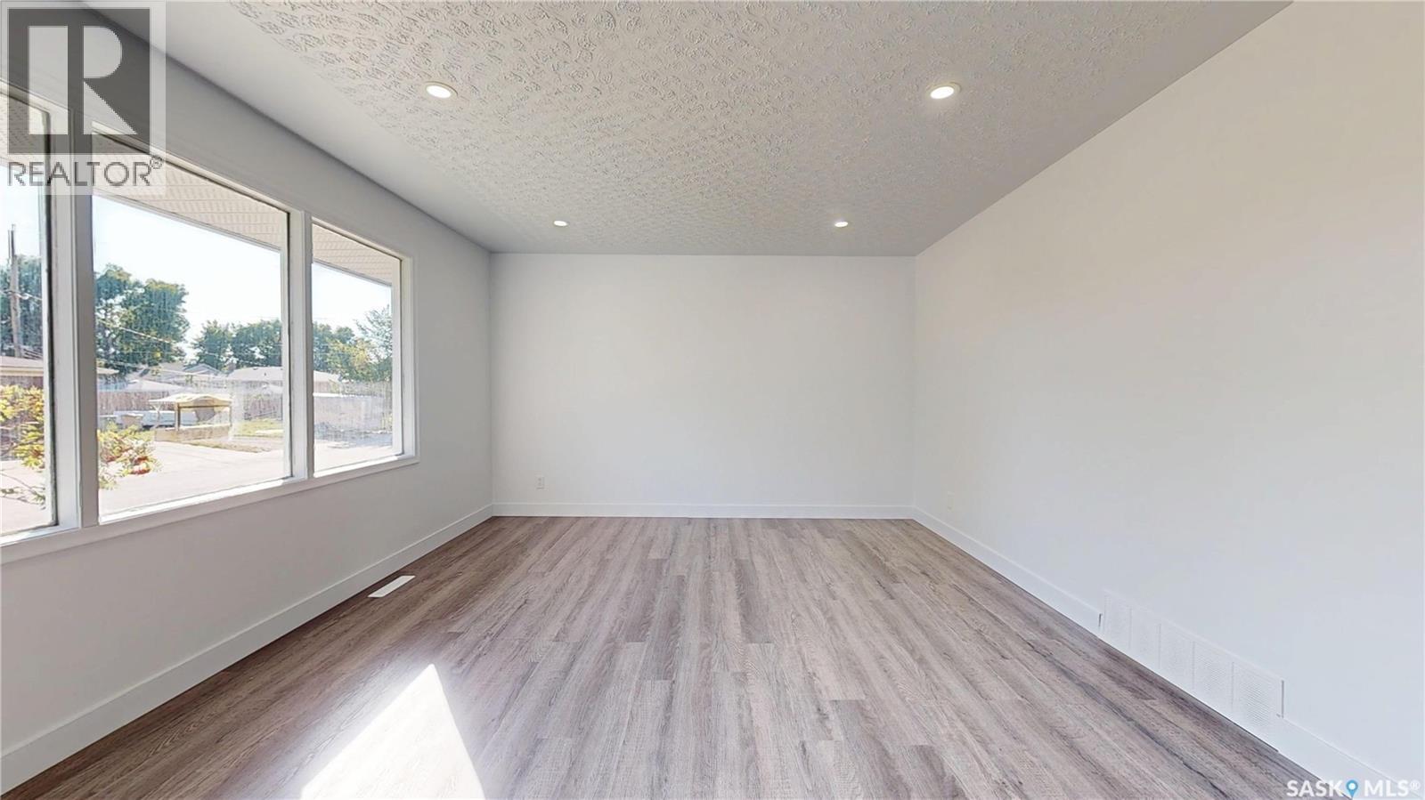 1020 9Th Avenue E, Regina, SK