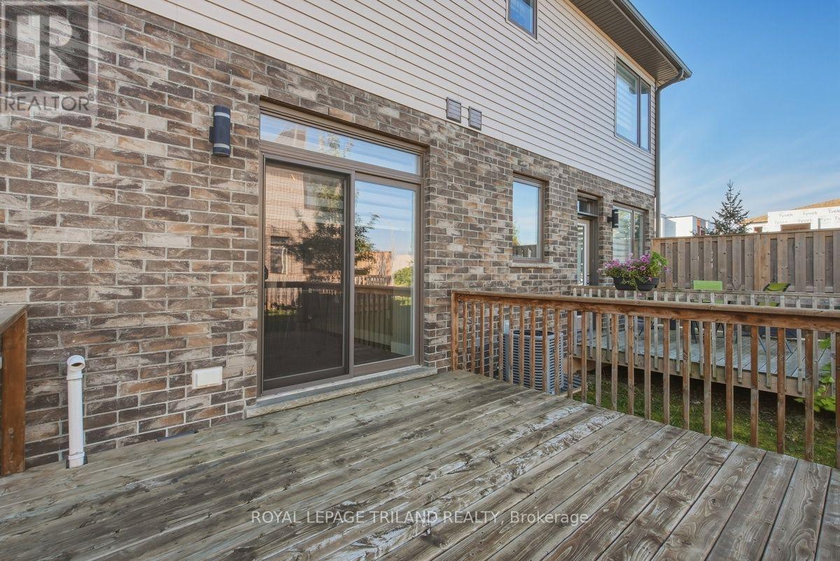 71 - 1960 Dalmagarry Road, London North (North E), ON